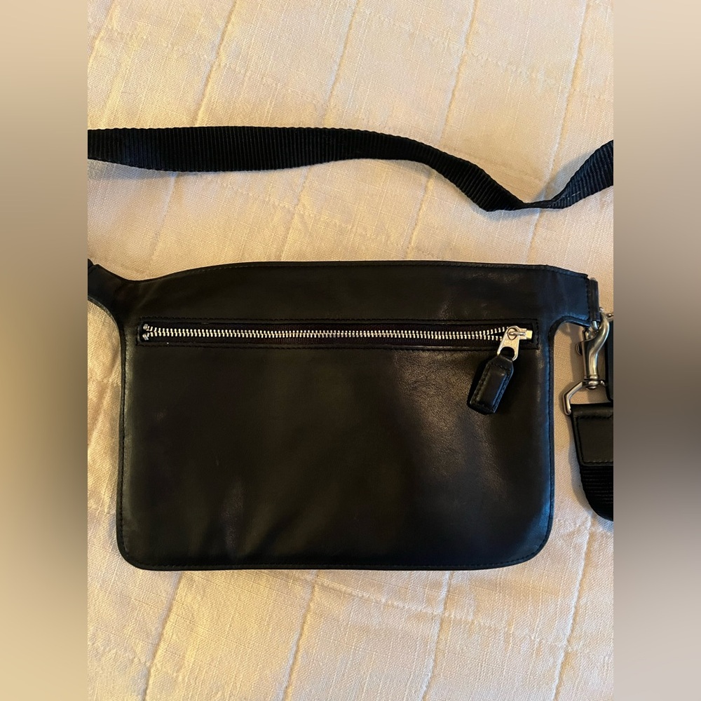 Vintage Coach 90’s travel zip waist pack belt bag crossbody - Picture 5 of 10